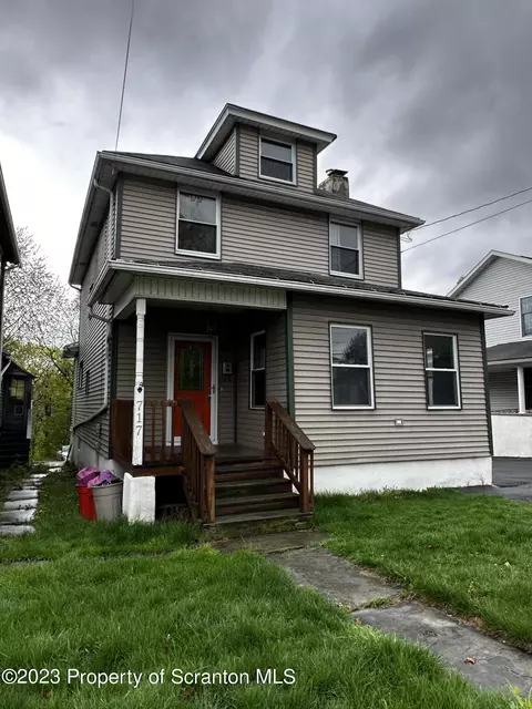 717 S Main St, Taylor, PA 18517
