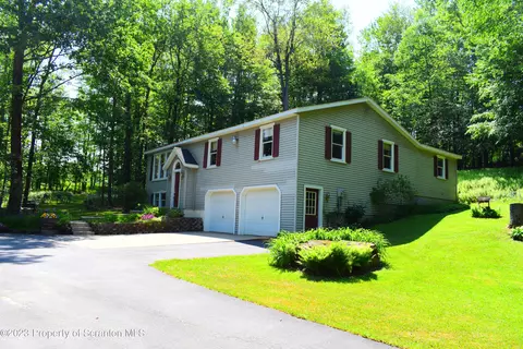 510 Hawranick Rd, Brackney, PA 18812