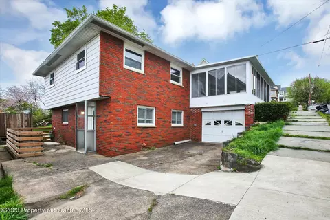 817 Hickory St, Scranton, PA 18505