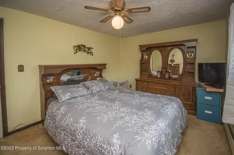 126 Forge St, Old Forge, PA 18518 photo 11