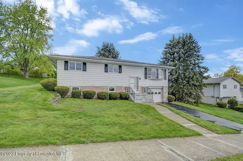 512 Marjorie Dr, Dunmore, PA 18512