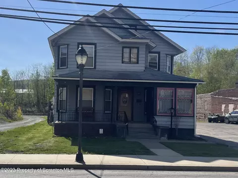 24 River St, Carbondale, PA 18407
