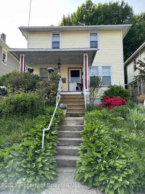 915 Harrison Ave, Scranton, PA 18510