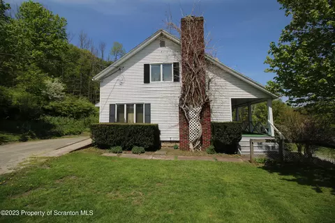 4859 Sr 438, Dalton, PA 18414