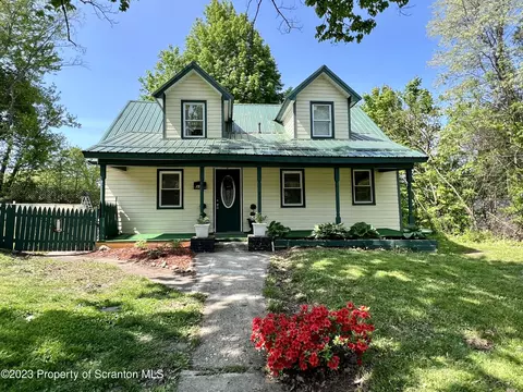 339 Wayne St, Archbald, PA 18403