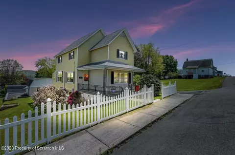 135 Harrison St, Taylor, PA 18517