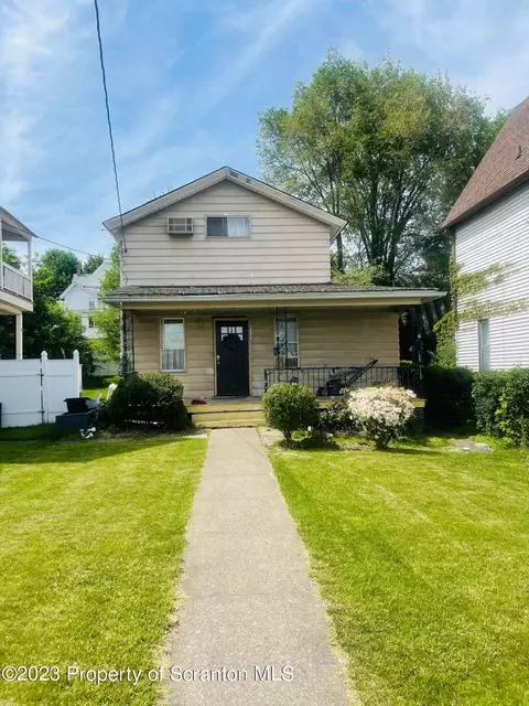 122 10th Ave, Scranton, PA 18504