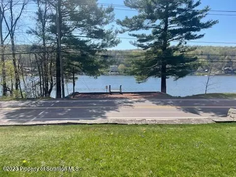 115 Lakeside Drive, Harveys Lake, PA 18618