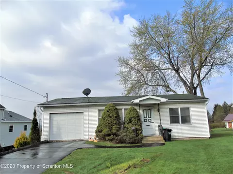 1015 St Rt 307, Spring Brook, PA 18444