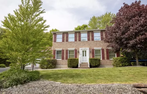 42 Linda Ln, Carbondale, PA 18407