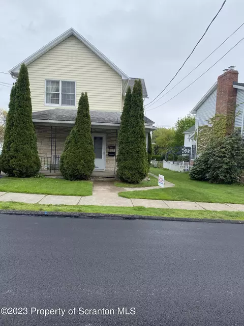 226 3rd St, Blakely, PA 18447