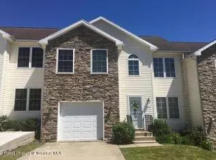 12 Michaeline Dr, Plains, PA 18702