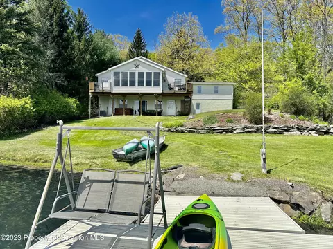 72 George Dr, Jefferson Twp, PA 18436