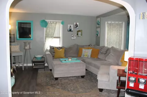 409 Bluff St, Old Forge, PA 18518 photo 9