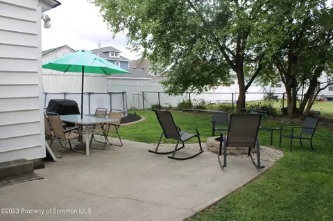 409 Bluff St, Old Forge, PA 18518 photo 17