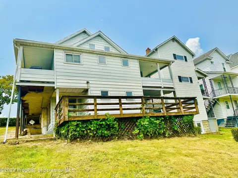 1000 Lincoln St, Dickson City, PA 18519