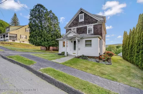 16 Coolidge Ave, Carbondale, PA 18407