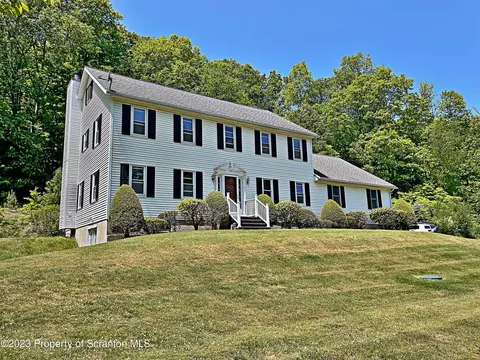 571 Stony Mtn Rd, Tunkhannock, PA 18657