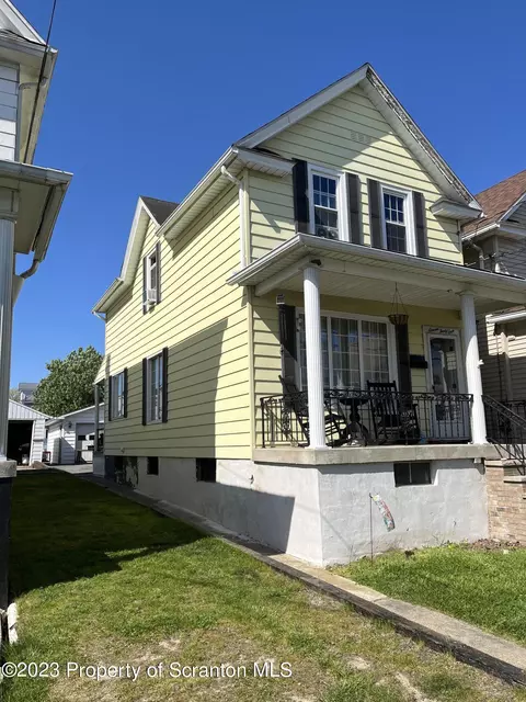 1131 Reynolds Ave, Taylor, PA 18517