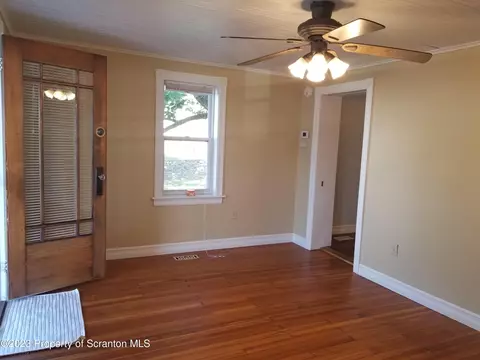 530 W Grace St, Old Forge, PA 18518 photo 8