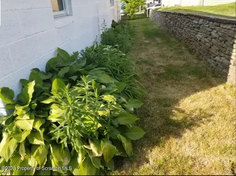 530 W Grace St, Old Forge, PA 18518 photo 26