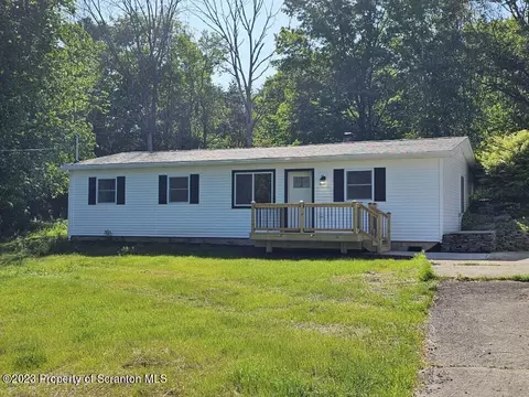 66 Mathewson Ter, Factoryville, PA 18419