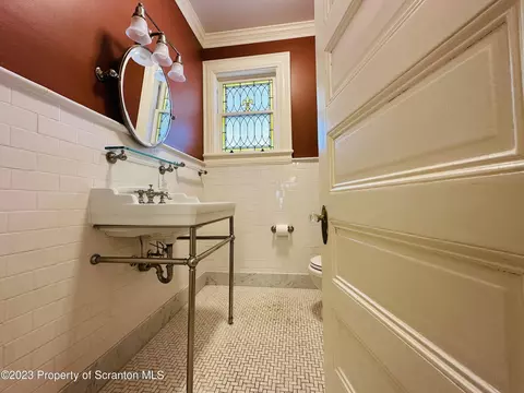 1213 E Gibson St, Scranton, PA 18510 photo 13