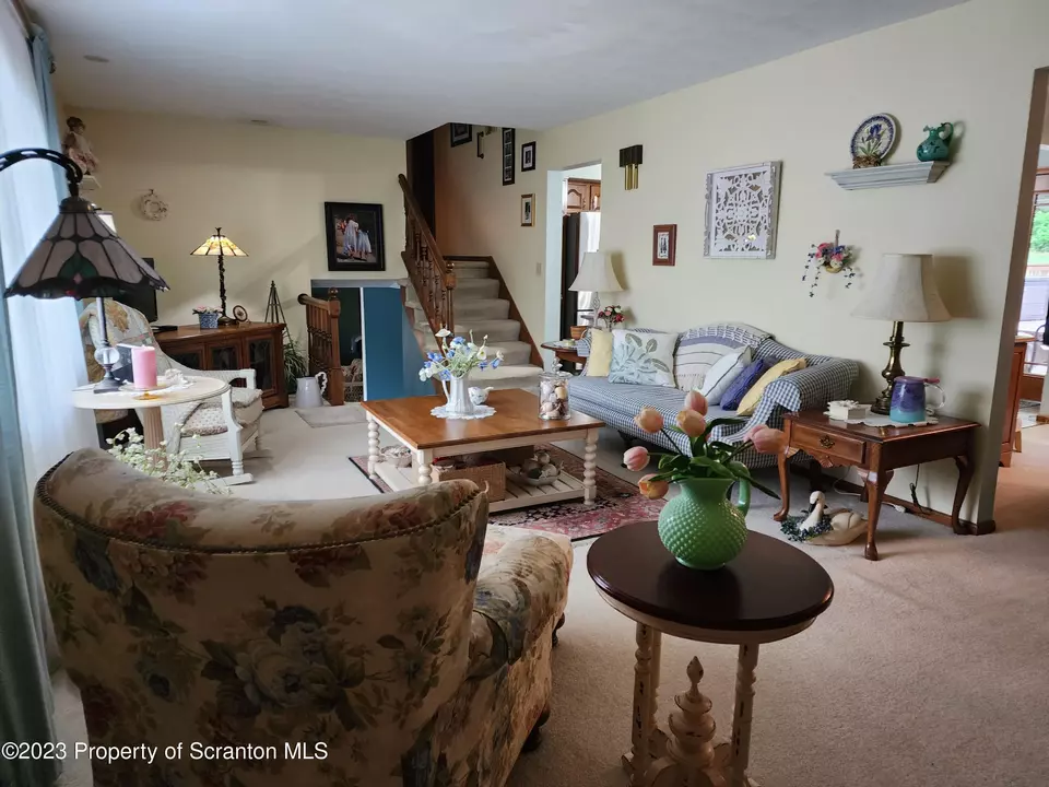  108 Echo Dr, South Abington, PA 18411 photo 6