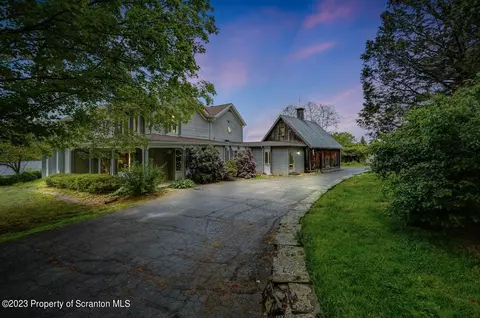 439 Stone Rd, North Abington, PA 18414
