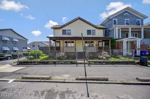 903 Cedar Ave, Scranton, PA 18505