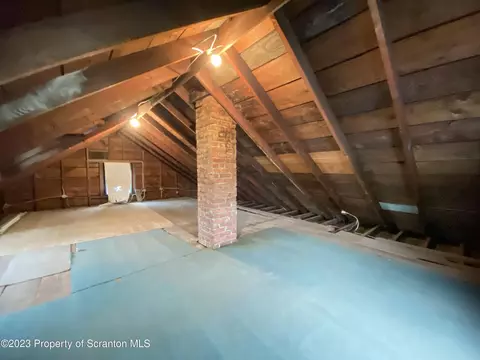 621 E Drinker St, Dunmore, PA 18512 photo 26