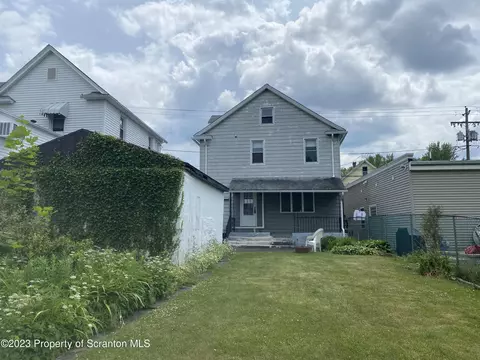 621 E Drinker St, Dunmore, PA 18512 photo 37