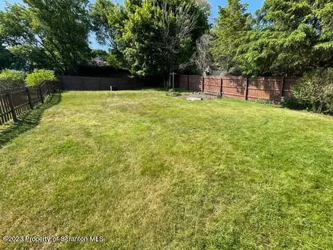145 Gorham Ave, Mayfield, PA 18433 photo 6