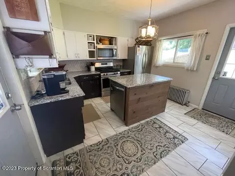 145 Gorham Ave, Mayfield, PA 18433 photo 9
