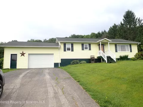 252 Cantone Rd, Montrose, PA 18801