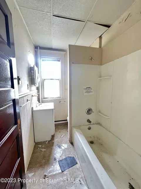 352 354 Maple St, Scranton, PA 18505 photo 9