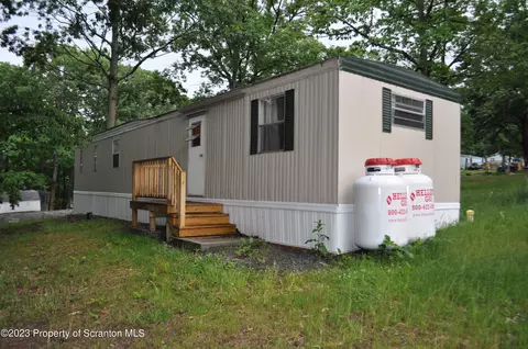 150 Butler Hill Rd, Jefferson Twp, PA 18436
