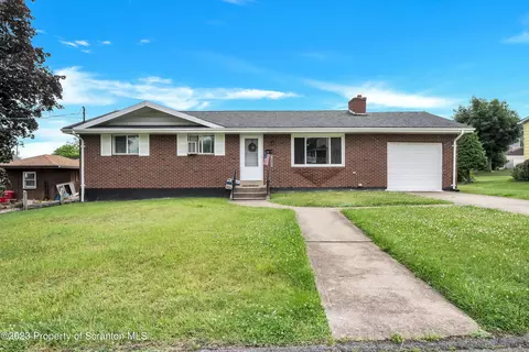 330 Riley St, Old Forge, PA 18518