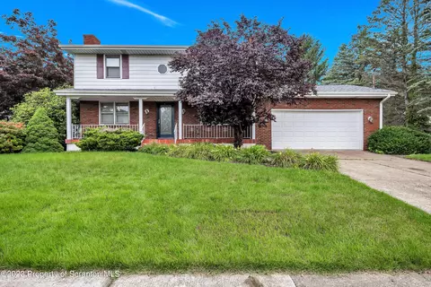 115 Corcoran St, Old Forge, PA 18518