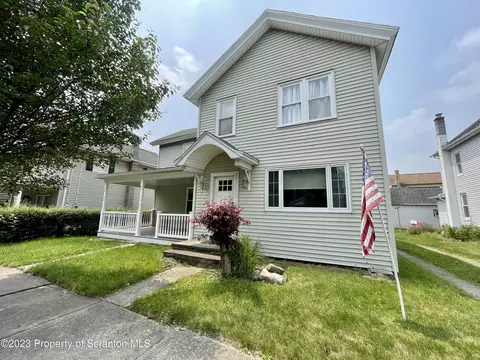 319 Washington Ave, Jermyn, PA 18433