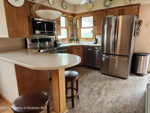 1227 Mowry St, Old Forge, PA 18518 photo 14