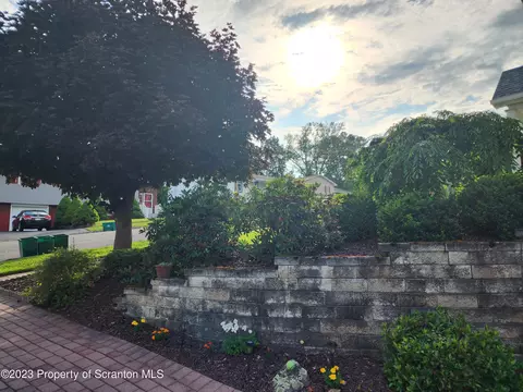 1227 Mowry St, Old Forge, PA 18518 photo 5