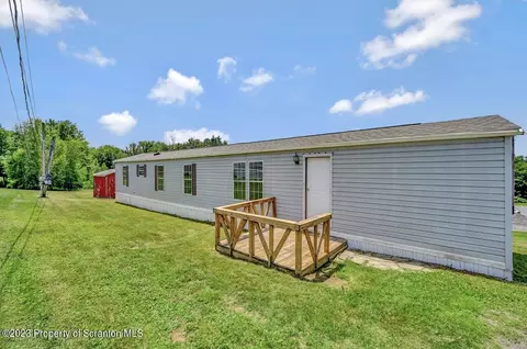 23 Mountain Laurel Vlg, Moscow, PA 18444