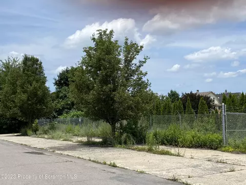 Middle Street, Scranton, PA 18508