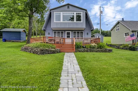 155 Five Daughter Dr, New Milford, PA 18834
