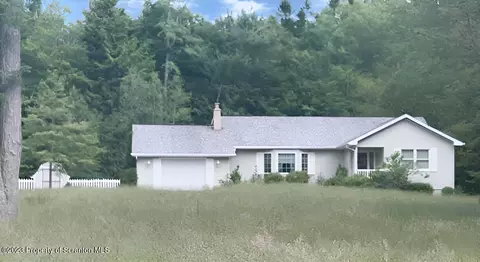 56 Elkwood Ln, Clifford, PA 18413