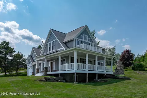 100 Healey Hill Rd, Greenfield Township, PA 18407