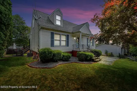 2748 Division St, Scranton, PA 18504