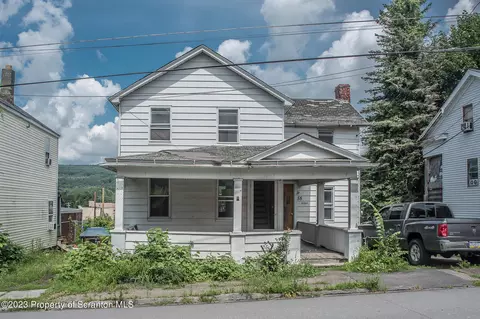 55 Terrace St, Carbondale, PA 18407