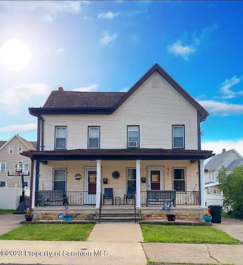 212 214 Cherry St, Dunmore, PA 18512